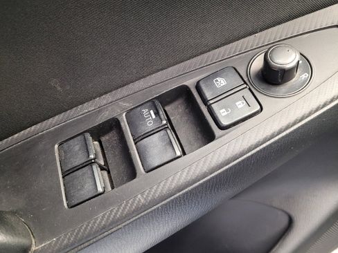 Used 2017 Toyota Yaris iA image 27