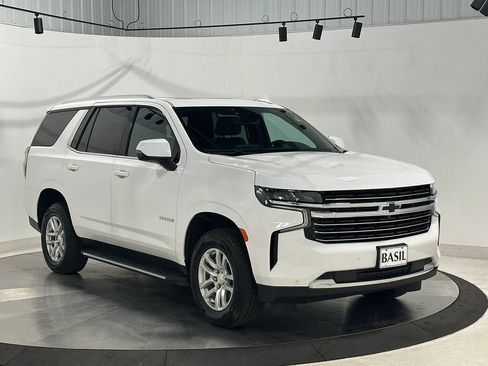 Used 2023 Chevrolet Tahoe LT w/ Luxury Package AWD/4WD image 45
