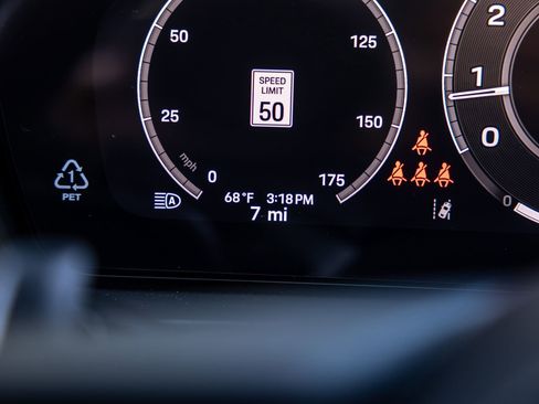 New 2026 Porsche Cayenne AWD/4WD image 27