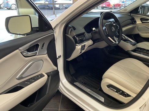 Certified 2025 Acura RDX w/ Technology Package image 10