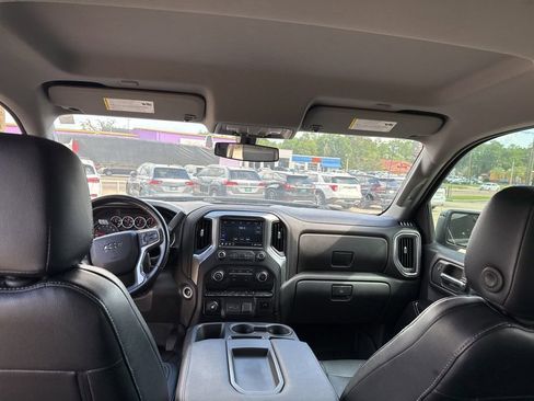 Used 2019 Chevrolet Silverado 1500 LT Trail Boss AWD/4WD image 15