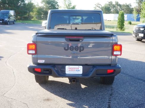 Used 2021 Jeep Gladiator Sport AWD/4WD image 7