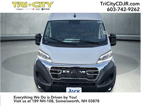 New 2025 RAM ProMaster 2500 w/ Quick Order Package 22G SLT image 12