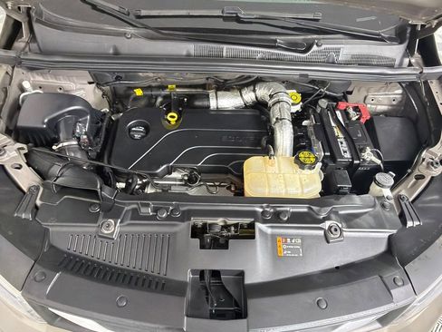 Used 2022 Chevrolet Trax LT w/ Driver Confidence Package image 26