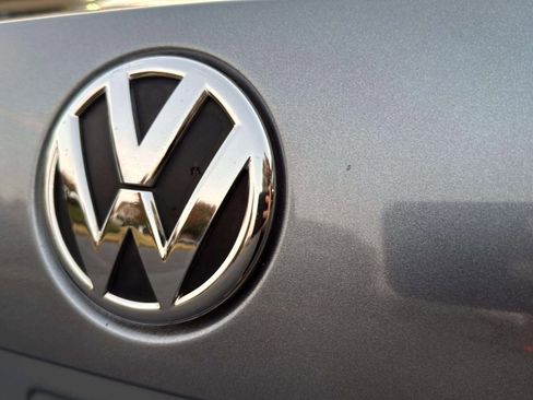 Used 2014 Volkswagen Passat 1.8T S image 46