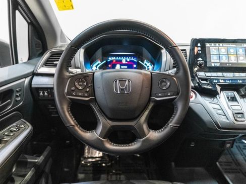 Used 2024 Honda Odyssey EX-L image 16