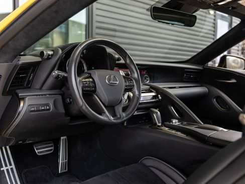 Used 2020 Lexus LC 500 Coupe w/ Performance Package RWD image 31