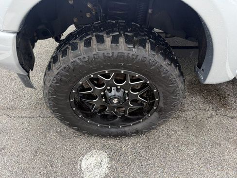 Used 2017 Ford F250 Platinum AWD/4WD image 6