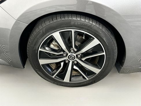 Used 2021 Nissan Maxima 3.5 SV w/ Floor Mat Group image 11