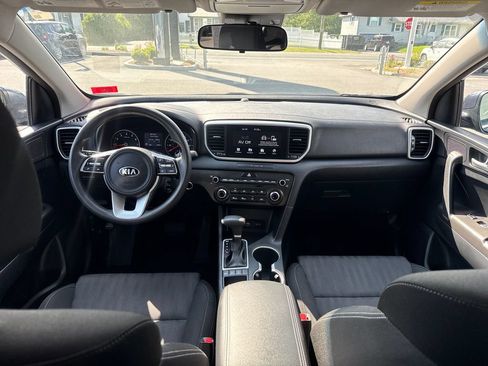 Used 2022 Kia Sportage LX AWD/4WD image 14
