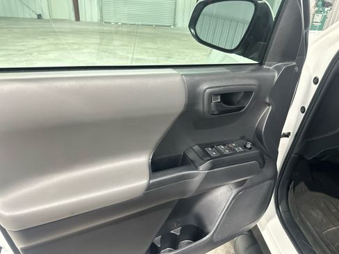 Used 2023 Toyota Tacoma SR AWD/4WD image 18