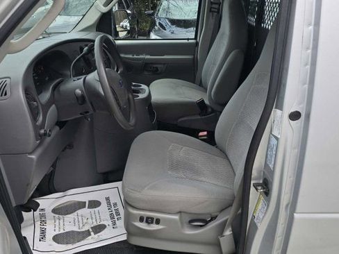 Used 2006 Ford E-150 and Econoline 150 image 16