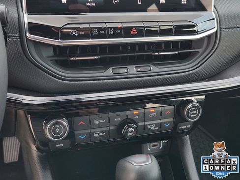 Used 2025 Jeep Compass Latitude w/ Convenience Group image 22