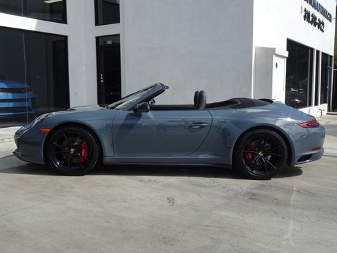 Used 2018 Porsche 911 Carrera 4S image 5