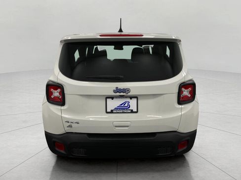 Used 2023 Jeep Renegade Latitude AWD/4WD image 5