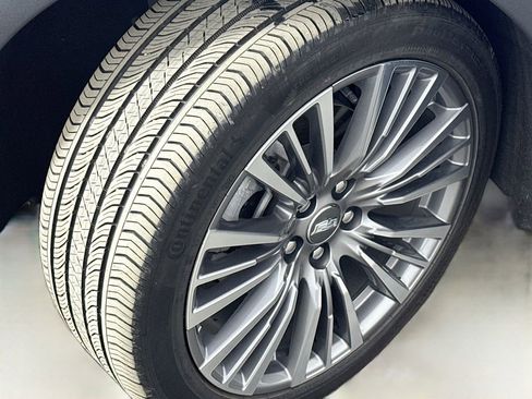 Used 2024 Cadillac XT4 Premium Luxury w/ Technology Package image 32