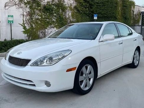 Used 2005 Lexus ES 330 image 8