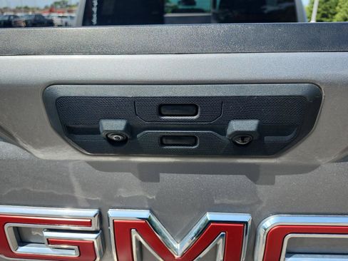 Used 2024 GMC Sierra 1500 SLT w/ SLT Premium Package AWD/4WD image 13