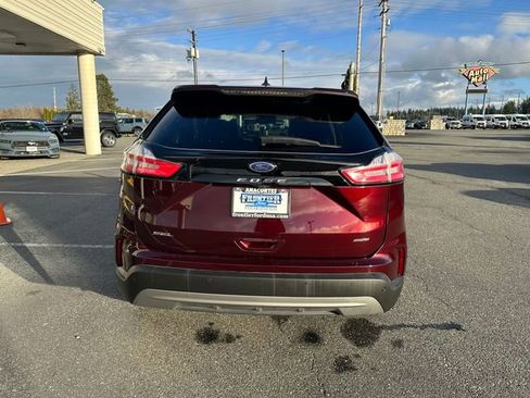 Used 2024 Ford Edge SEL image 4