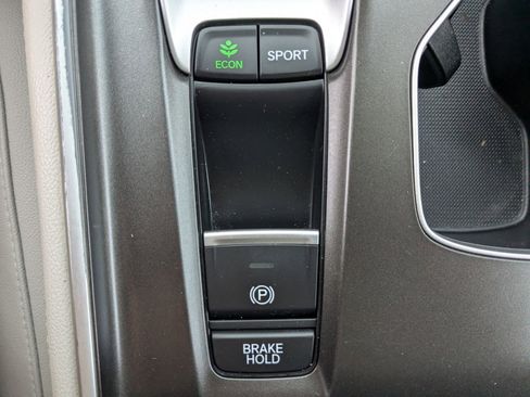 Used 2019 Honda Accord Touring image 29