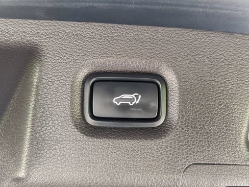 Used 2019 Hyundai Santa Fe SEL FWD image 28