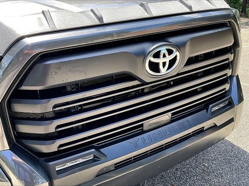 Used 2025 Toyota Tundra SR5 AWD/4WD image 32