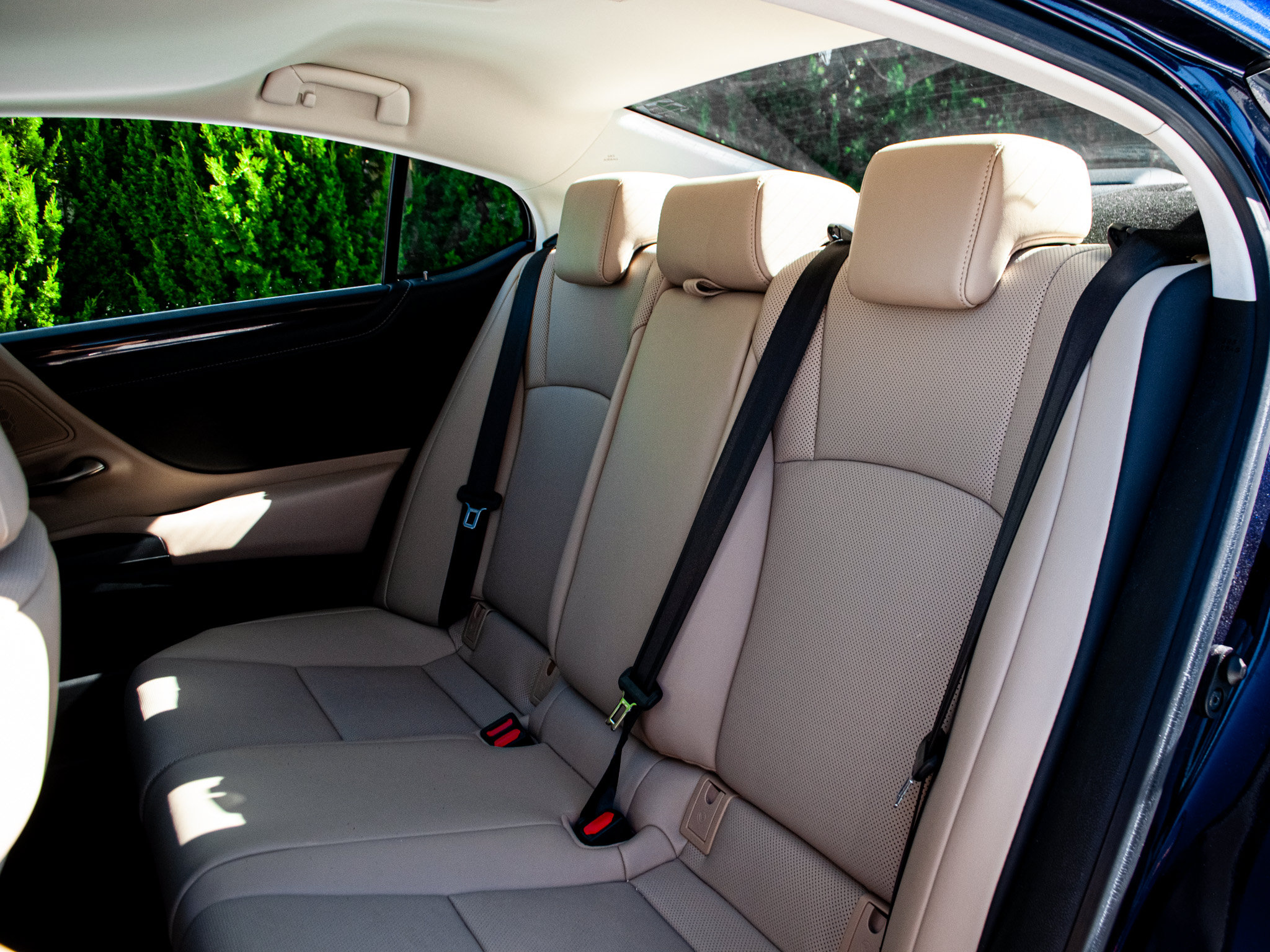 Used 2020 Lexus ES 350 w/ Premium Package FWD image 8
