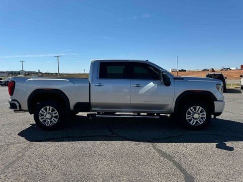 Used 2020 GMC Sierra 3500 Denali w/ Denali Ultimate Package image 4
