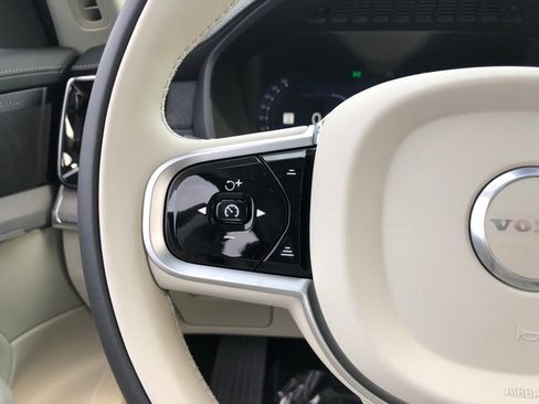 New 2026 Volvo XC90 B6 Ultra w/ Protection Package image 21