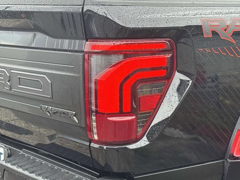 Used 2024 Ford F150 Raptor image 28