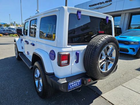 Used 2021 Jeep Wrangler Unlimited Sahara w/ Uconnect 4C Nav & Sound Group AWD/4WD image 3