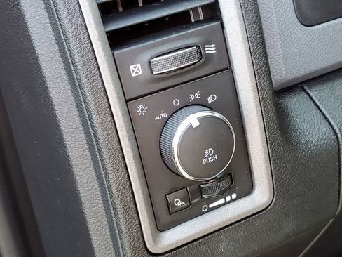 Used 2019 RAM 1500 Express w/ Wheel & Sound Group AWD/4WD image 18