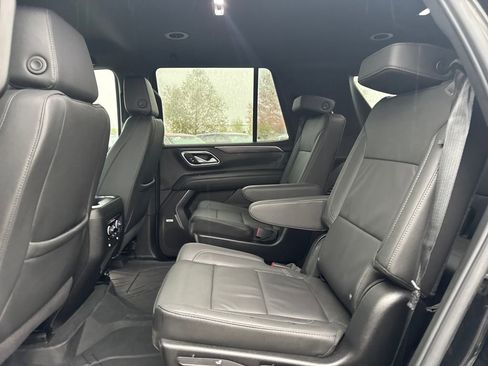 Used 2024 Chevrolet Tahoe Z71 w/ Luxury Package image 13