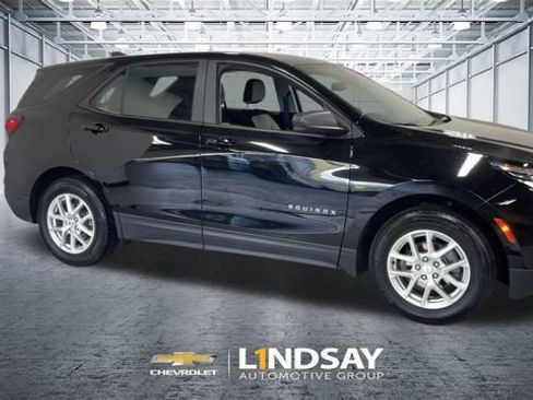 Used 2024 Chevrolet Equinox LS image 3