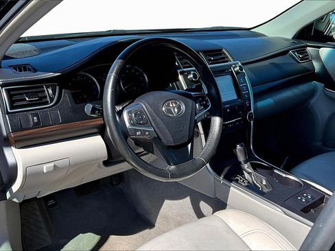 Used 2017 Toyota Camry LE image 12