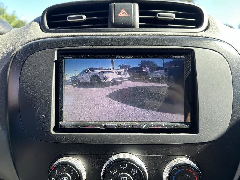 Used 2017 Kia Soul FWD image 16