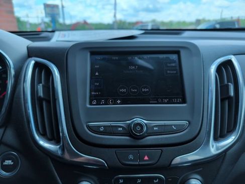 Used 2024 Chevrolet Equinox LT FWD image 18