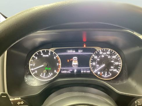 Used 2024 Nissan Rogue S AWD/4WD image 8