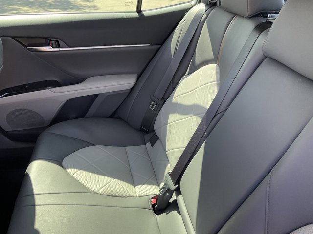 Used 2019 Toyota Camry XLE FWD image 10