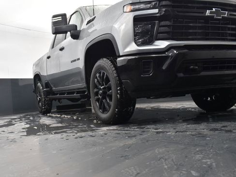 Certified 2025 Chevrolet Silverado 2500 Custom w/ Custom Convenience Package image 16