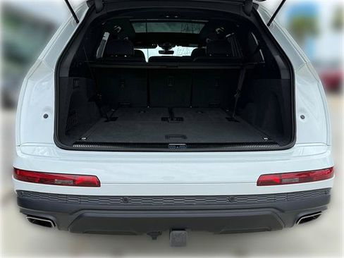 Used 2025 Audi Q7 3.0T Prestige AWD/4WD image 8