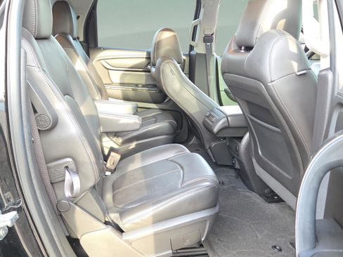 Used 2017 GMC Acadia Limited SLT image 16