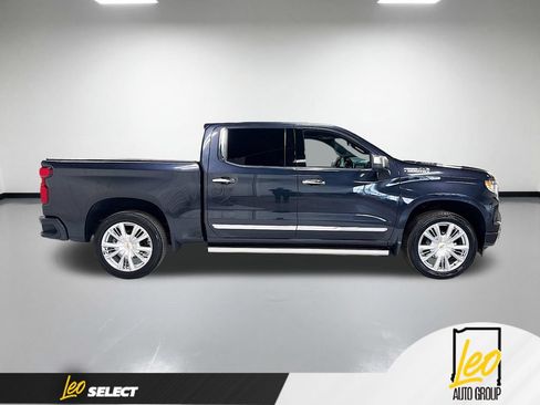 Used 2024 Chevrolet Silverado 1500 High Country w/ High Country Premium Package AWD/4WD image 6