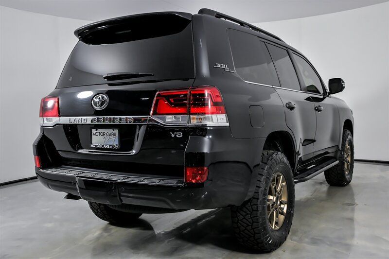Used 2020 Toyota Land Cruiser Heritage Edition AWD/4WD image 11