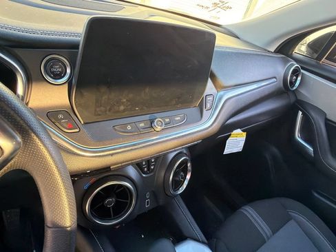 Used 2025 Chevrolet Blazer LT w/ Redline Edition FWD image 9