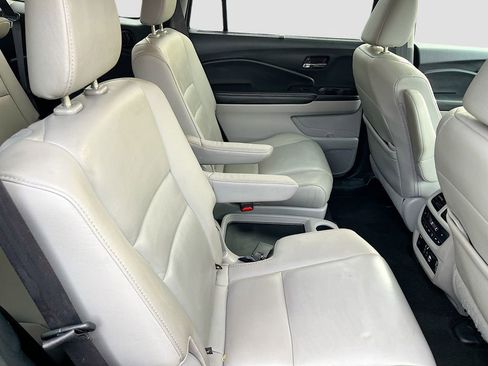 Used 2021 Honda Pilot Touring image 31