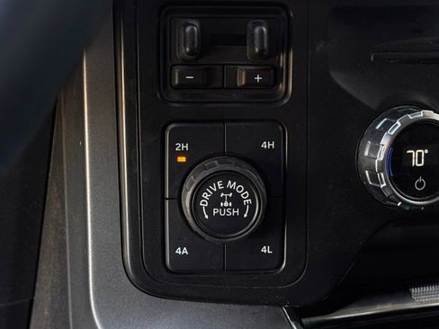 Used 2021 Ford F150 Lariat w/ Equipment Group 501A Mid image 15