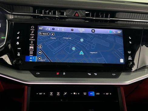 Used 2024 Jeep Wagoneer Launch Edition image 17