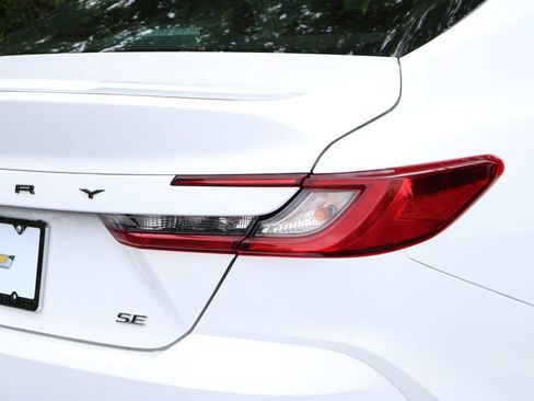 Used 2025 Toyota Camry SE FWD image 7