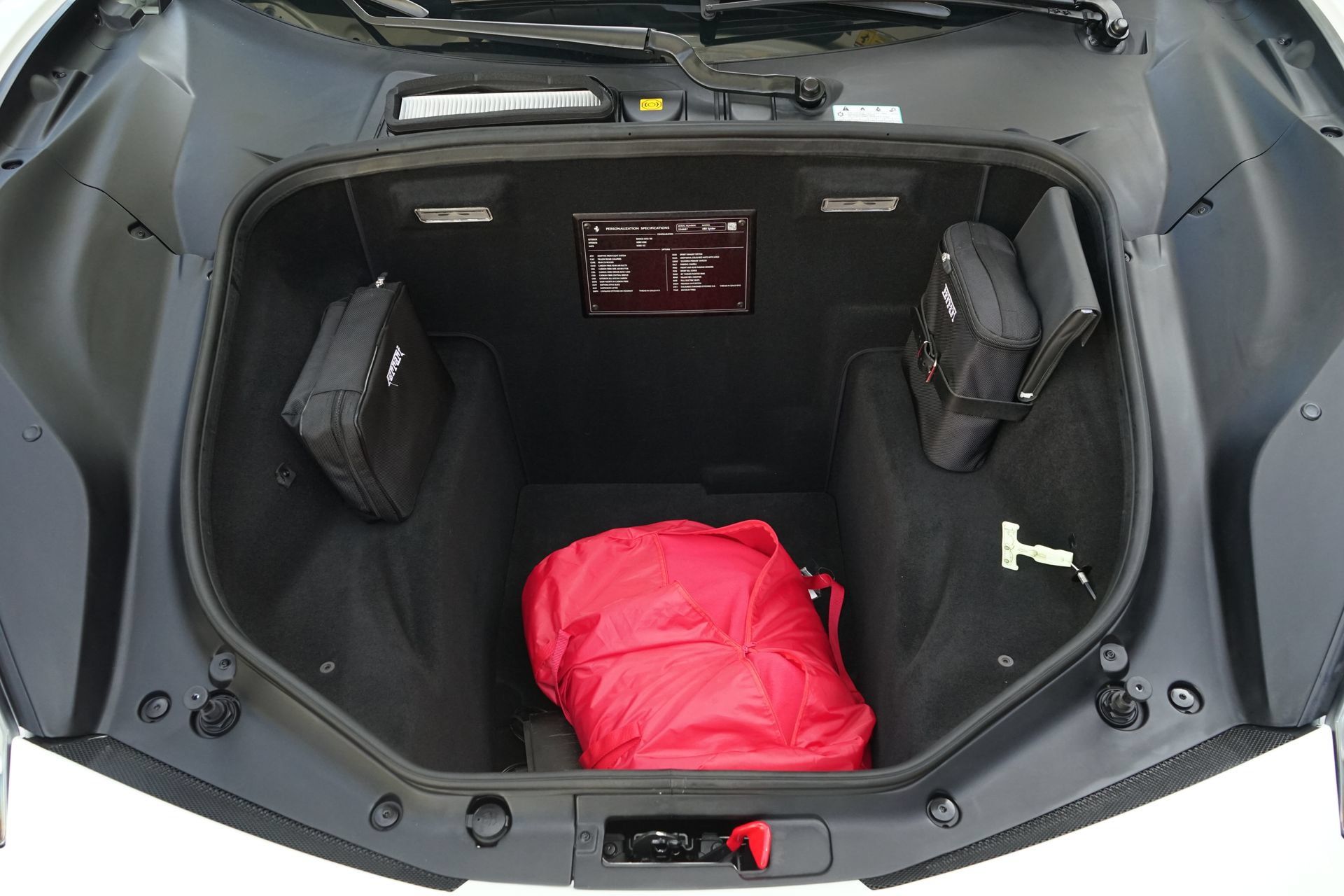 Used 2018 Ferrari 488 Spider RWD image 18